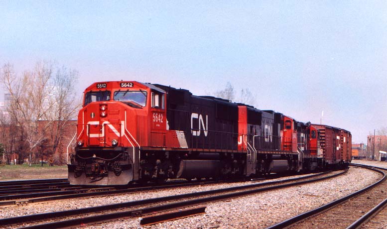 Level crossing DeCourcelles Street